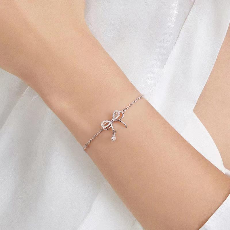 New Japanese and Korean Style Bow Bracelet for Girls with A Fresh Heart Adorned with Diamonds and Water Droplets