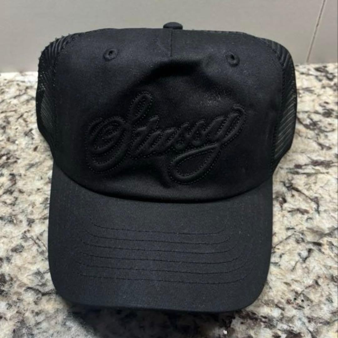 Used stussy CURSIVE STITCH SNAPBACK TRUCKER black