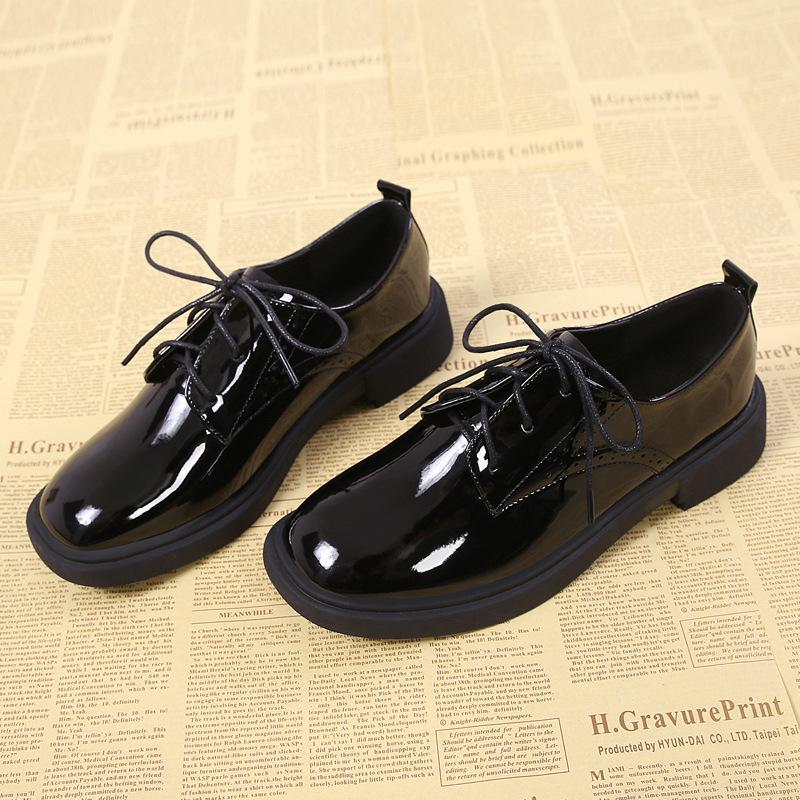 

Женские лоферы с мягким кожаным ремешком, британские новинки 2025 года, на толстом каблуке, одинарная обувь на платформе, из мягкой кожи, маленькие кожаные туфли, черные 40 чёрный