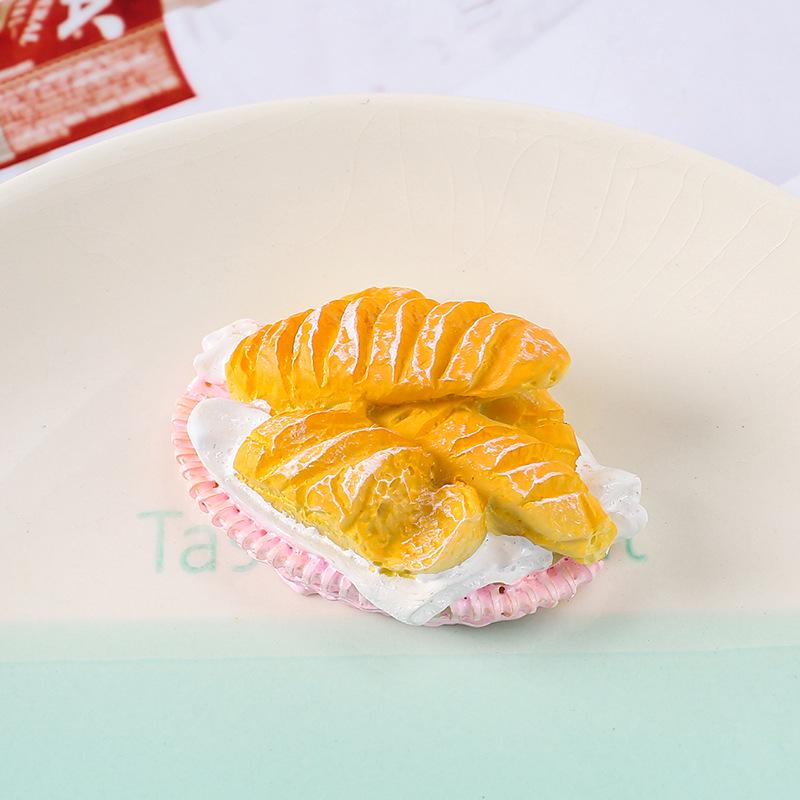 Creative Resin Tomato Baguette Simulation Accessory