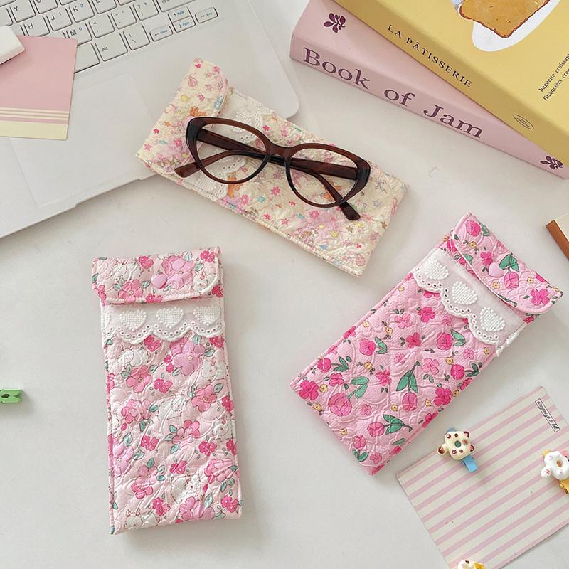 Kawaii Quilted Glasses Bag Cute Cartoon Eyeglasses Pouch Soft Cotton Sunglasses Case With Heart Button Lace For Women Girls
