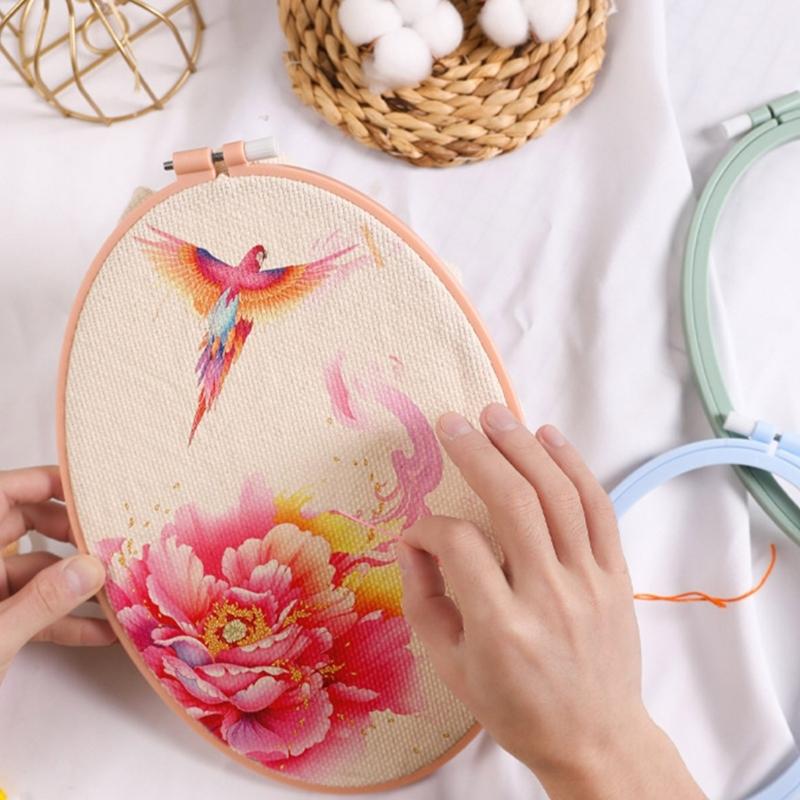 5Pcs Adjustable Embroidery Hoop with Spring Clip Oval Shape Stitching Frame for Embroidery Needlecraft Stitching Project