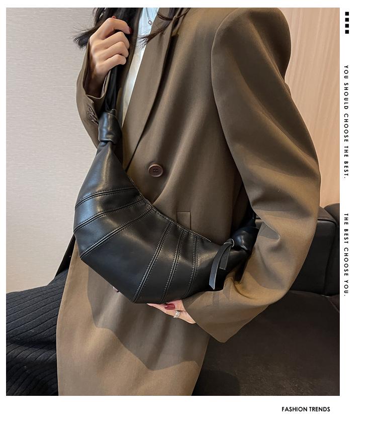Jesenná trendy textúrovaná crossbody taška Croissant 2024 - Štýlový dámsky dizajn Knedľa