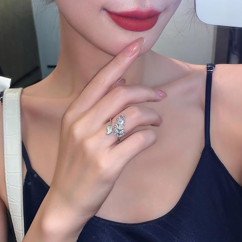 Luxurious Zircon Leaf Shaped Silver Open Rings For Womans Unusual Accessories For Korean Fashion Jewelry Party Girls Rings