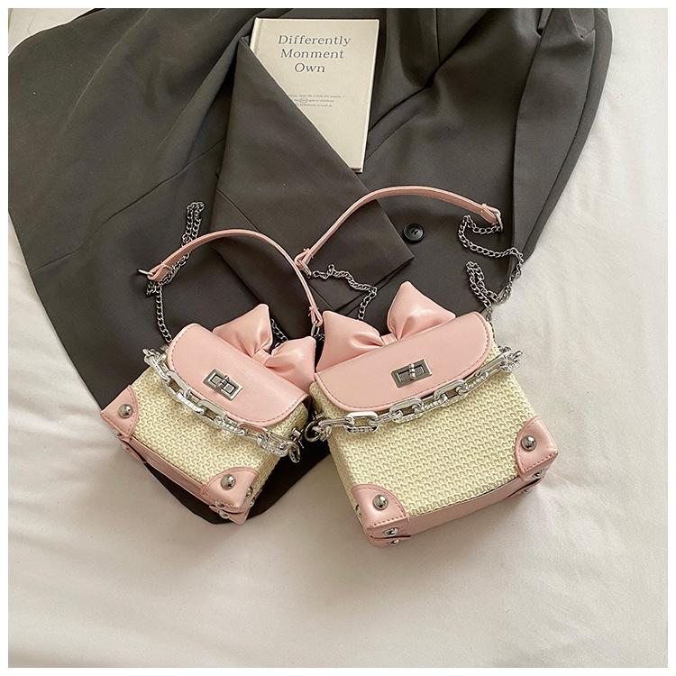 Small Square Bag Women's New Fashion Commuter Shoulder Messenger Bag