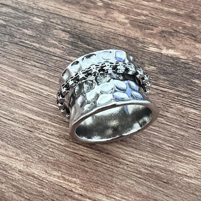 Jewelry European and American Retro Fashion Simple Carved Punk Style Skull Ring