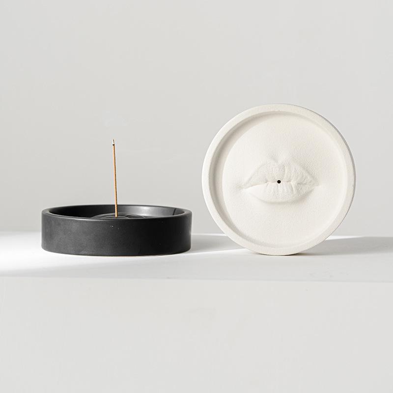 Ceramic Sandalwood Incense Plate for Home Fragrance and Decoration