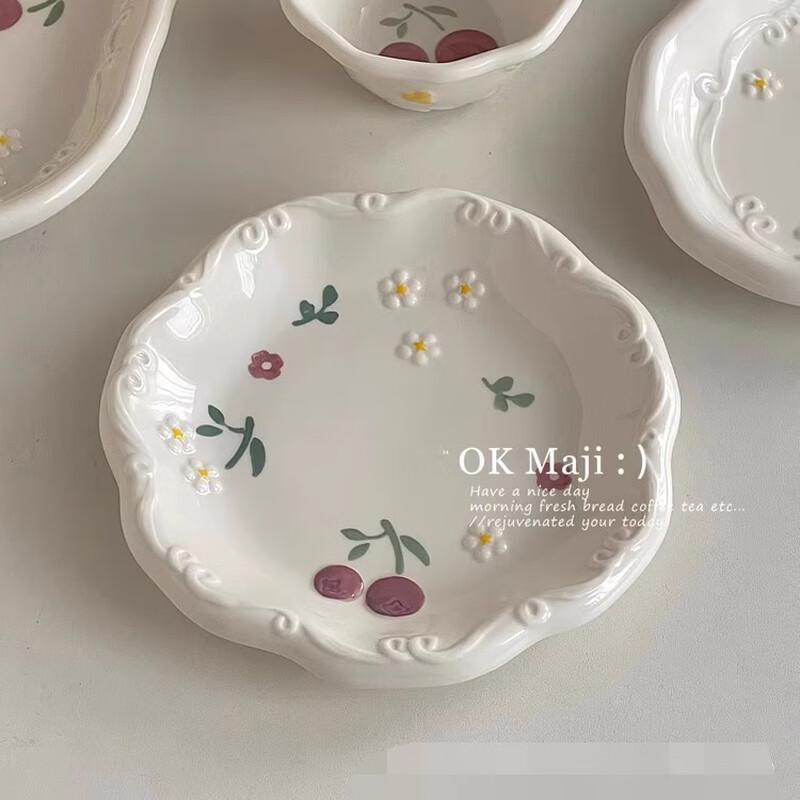 VAKADA 8-Inch Ceramic Versatile Dinner Plates (Set of 2)