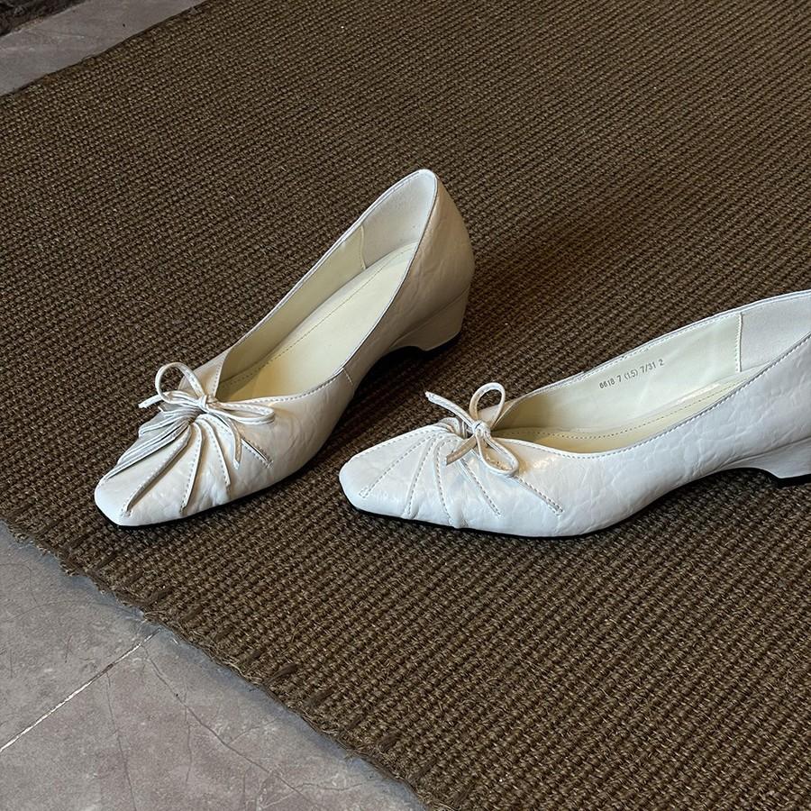 Sheepskin version~ French retro square head bow pleated niche design femininity commuting versatile light mouth single shoes