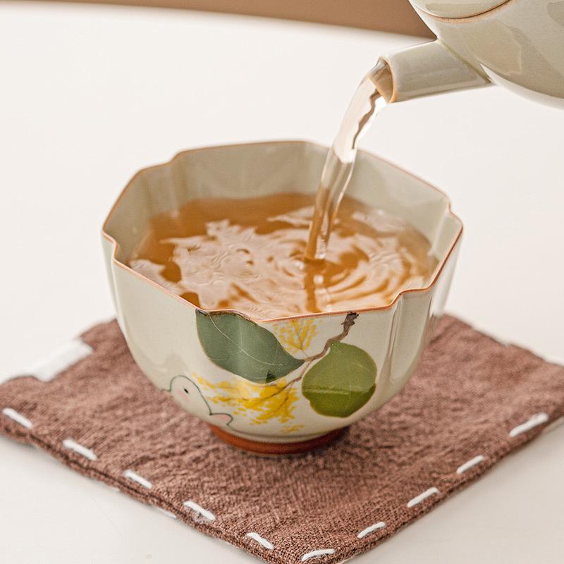 Hand-painted Cute Rabbit Tea Cup Japanese Ceramic Teacups Porcelain Household Chinese Kung Fu Teaware Master Mugs Tea Ceremony