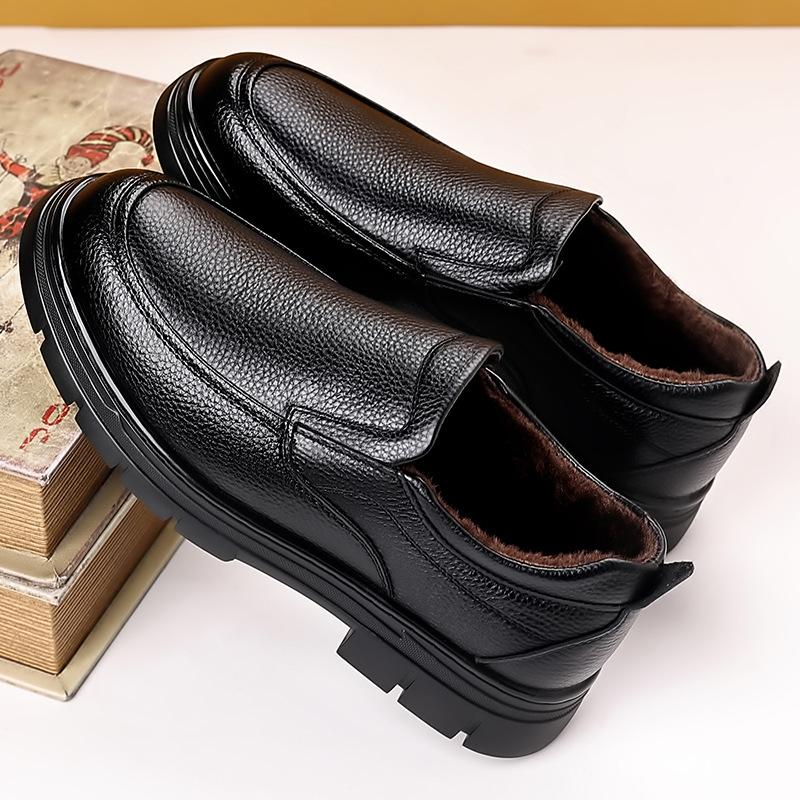Genuine leather men's shoes first layer cowhide men's fleece thickened non-slip leather shoes men's