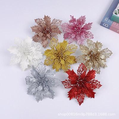 Umelé kvety z flitrových javorových listov na ozdobu vianočného stromčeka