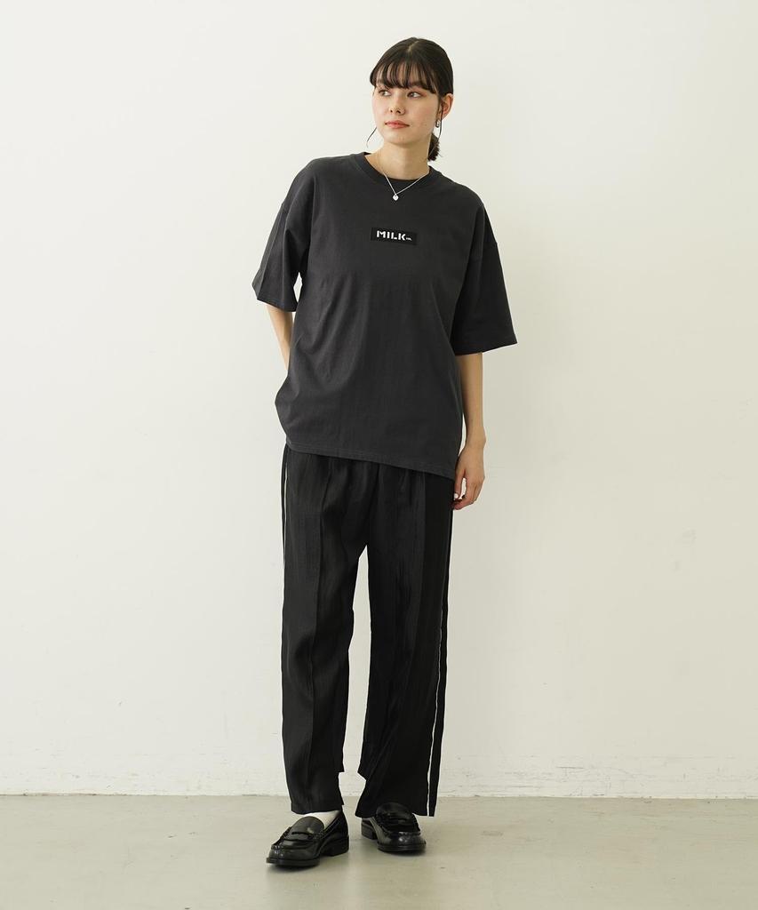 Milkfed Casual Embroidery Bar Wide Shorts Charcoal Women's Tee,