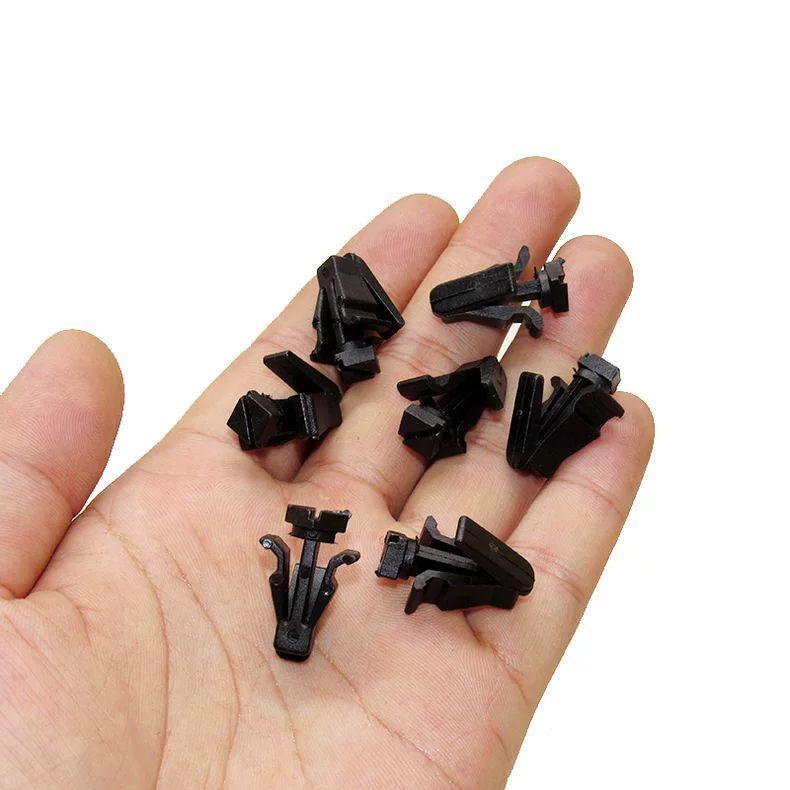76882-0M060 Compatible Fastener Clip for Nissan Infiniti Front Grille Bumper Cover Retainer