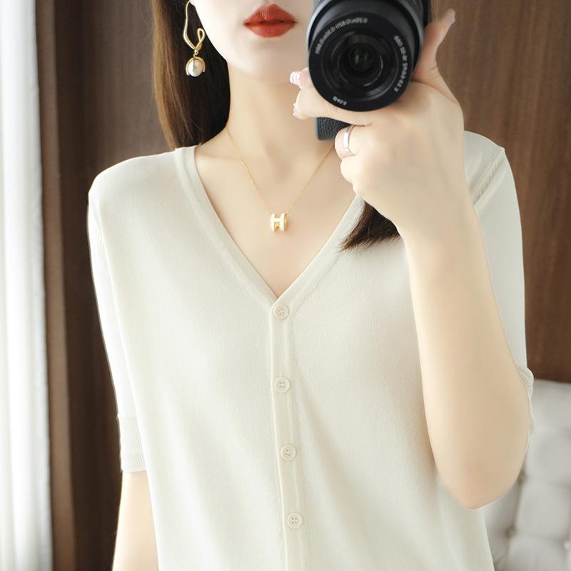 V-neck Five-point Sleeve Ice Silk Knitted Cardigan Summer Loose Sun Protection Clothes Half-sleeved Versatile Top Base Shirt