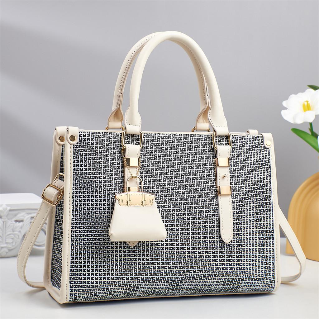 Urban Simple Pu Lattice Leather Tote Bag For Women With Large Capacity And Zipper Closure