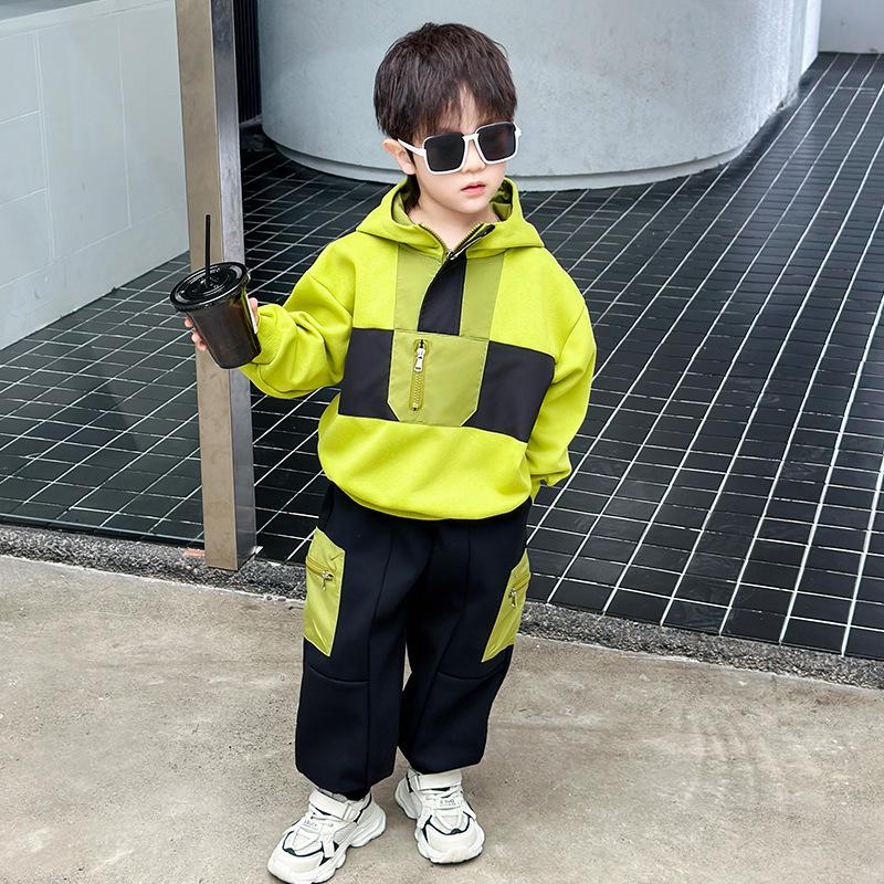 

Boys 2025 Trendy Autumn Sweatshirt Set - Stylish and Sporty Casual Outfit 110 cm зеленый цвет-серебро