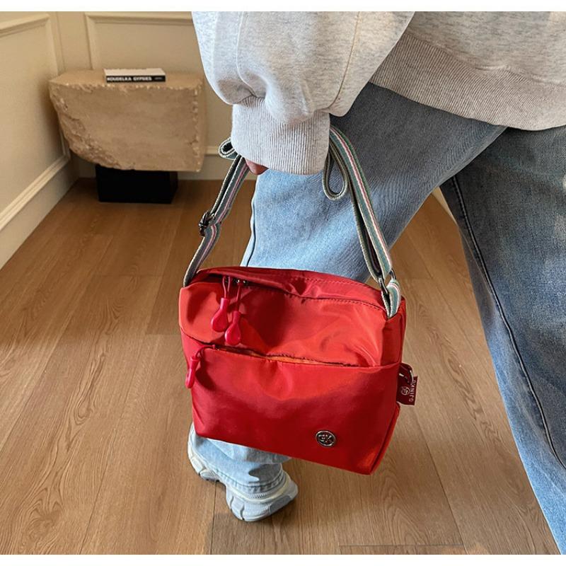 Casual Minimalist Nylon Crossbody Bag Premium Lightweight Small Shoulder Bag Commuter Phone Bag Spacious Women Purse