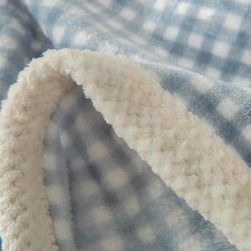Muji Snowflake Fleece All-Season Blanket