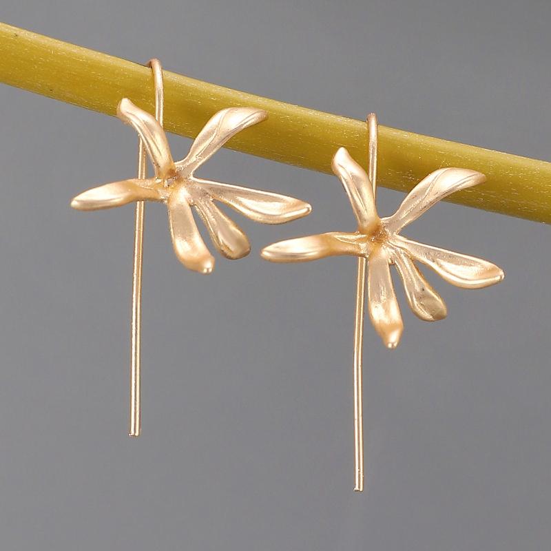 Europa und Die Vereinigten Staaten Persönlichkeit Kreative Blumen Hängende Ohrringe Damen Einfach Täglich Vielseitig Schmuck Geschenke