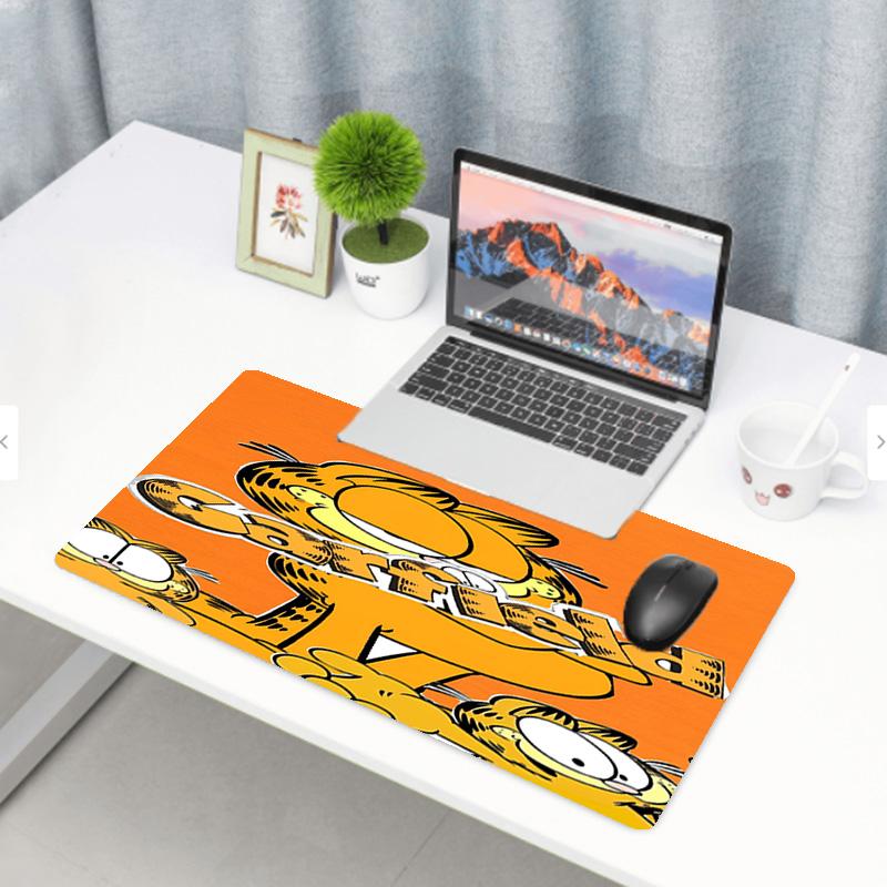 Garfield Print Mouse Pad, Anti‑Slip Desktop Keyboard Mat, for PC Laptop Gaming Working Daily Use, Cool Festival Surprise Gift