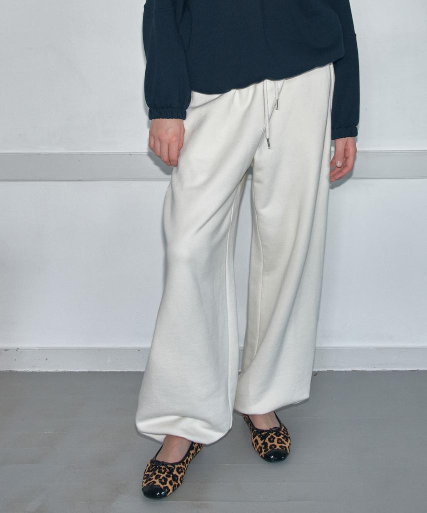 SO IR Wide Sweat Pants - Cream