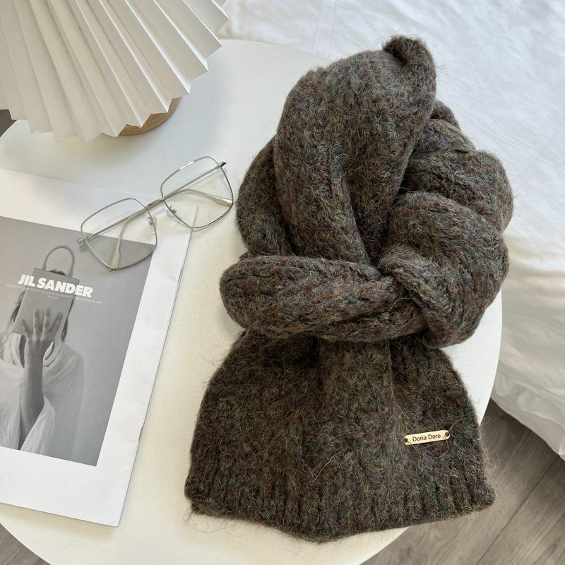Winter New Wool Scarf High Sense Female Winter New Knitted Thickened Warm Soft Glutinous Alpaca Scarf