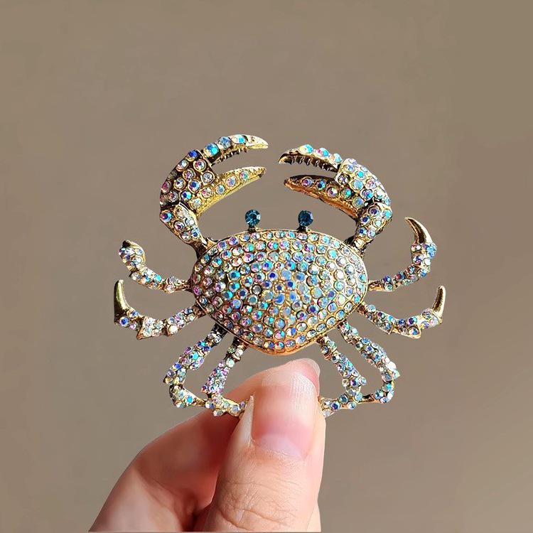 

Модная брошь-бабочка 2025 года: Элегантная булавка в виде цветка и животного для костюмов и пиджаков