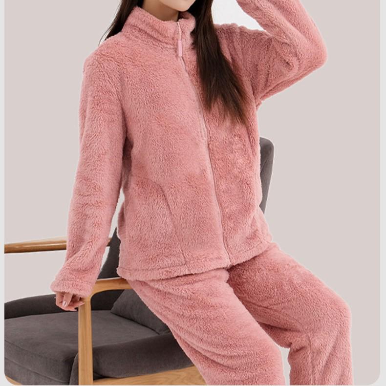 Damen Kuscheliger Korallfleece Pyjama Set - Dick, Locker, Hoher Kragen, Perfekt für Herbst und Winter.