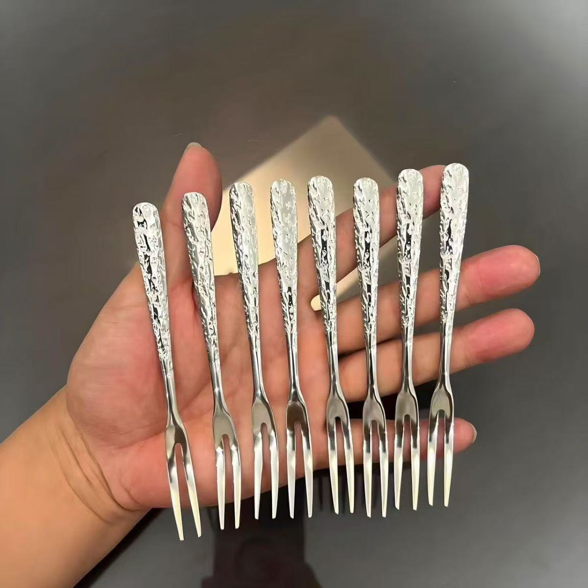 

10pcs Multi-purpose Stainless Steel Fruit Forks Tableware, Ice Crack Thickened High-End Dessert Picks, for Family Gatherings and Dining 10pcs