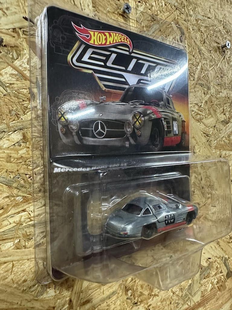 Hot Wheels Elite 64 300 SL RLC Diecast Car ELITE Limited 64 Mercedes-Benz