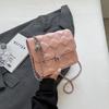 Small Bag Women's New Fashion High-end Fashion Diamond Shoulder Bag Chain Messenger Bag Small Square Bag