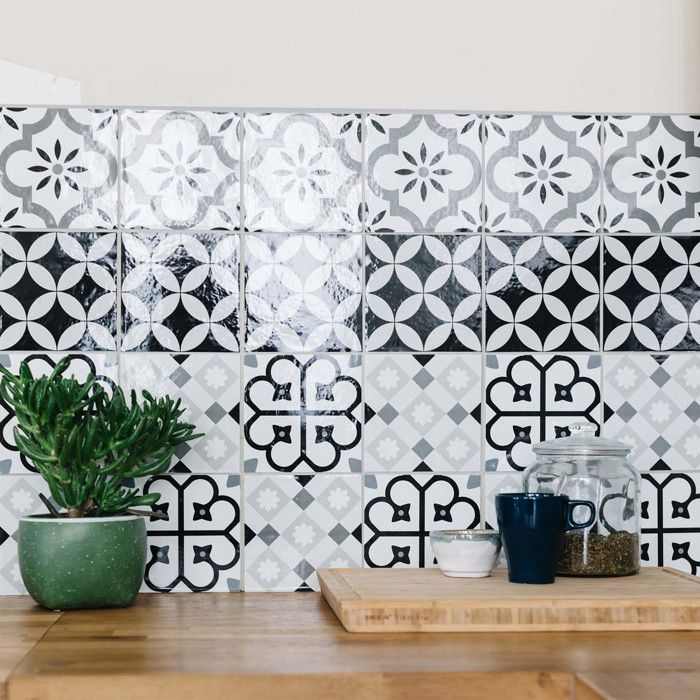 Stickers motif triangle illusion gris et blanc - Lot de 6 - 15 x 0,4 x 15 cm