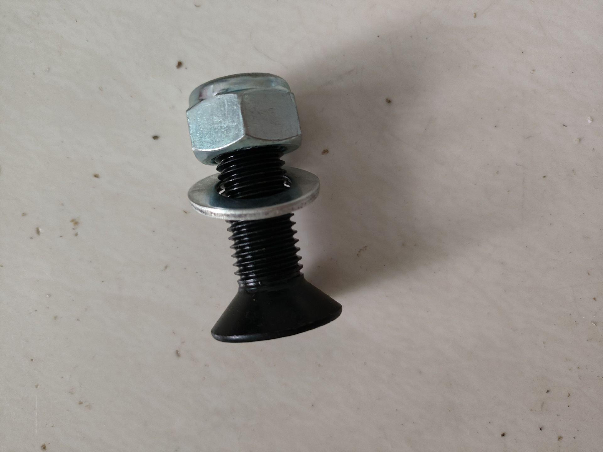 

Dayi Corn Harvester Scraper Blade Holder Screw with Washer & Self-Locking Nut 1 Set