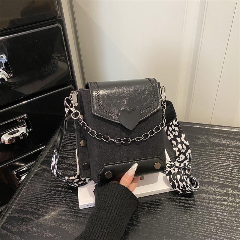 

Vintage Rivet Double Layer Shoulder Crossbody Bags for Women Thread Design Patchwork Ladies Phe Bag Versatile Chain Coin Purse чёрный