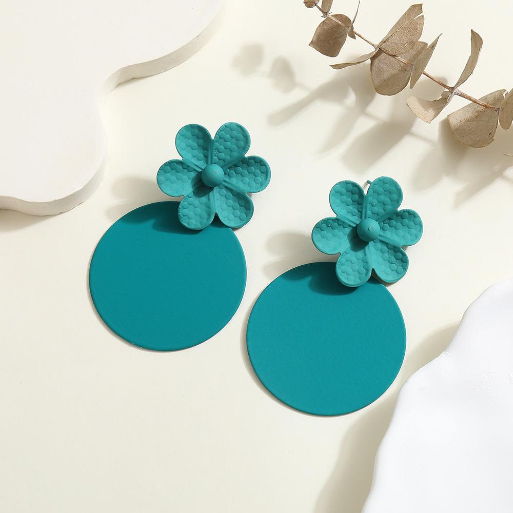Transgraniczna gorąca wyprzedaż letnie słodkie małe świeże kolczyki kolczyki nowe okrągłe kwiatowe splicing blacha żelazna malowanie wyczucie designu