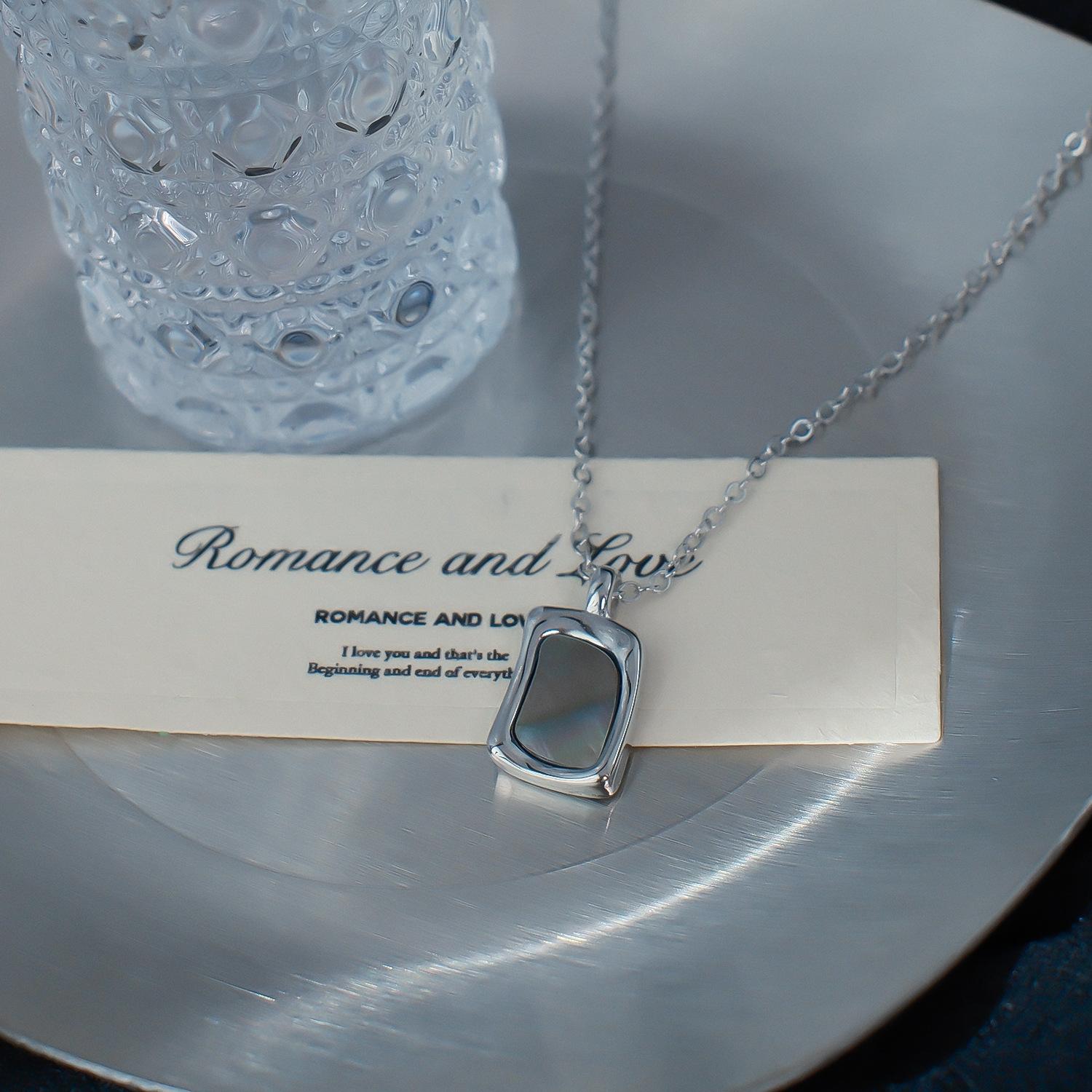 Нишевый Дизайн Синяя Раковина Неправильная Жидкая Форма Кулон Ожерелье Женский Стиль Квадратный Кубик Льда Цепочка на Ключицы