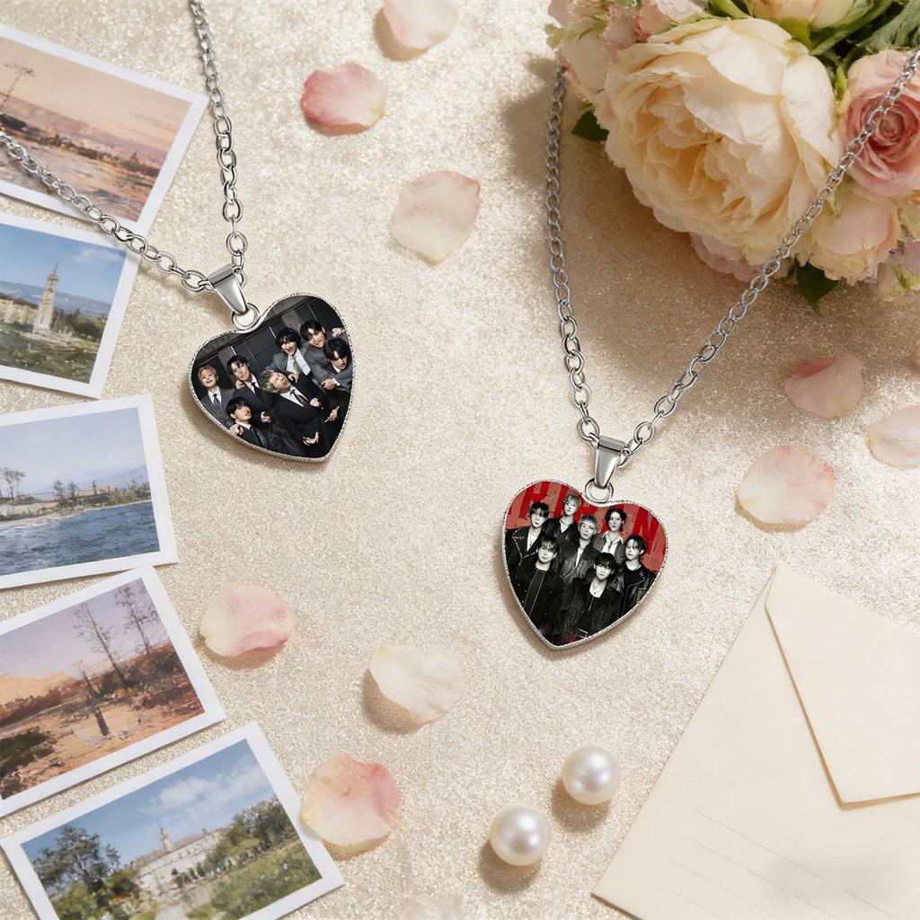 Heart Shaped Pendant Necklace with Group Photo Print Stainless Chain Customizable Jewelry for Everyday Wear