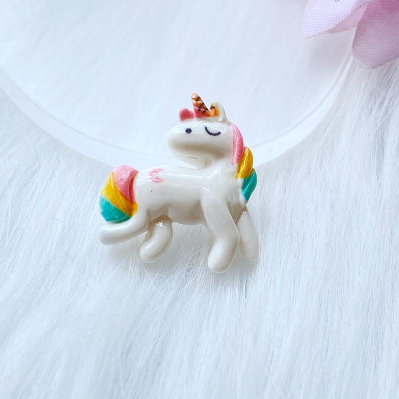 10Pcs New Mixed Cartoon Mini Lovely Unicorn Flat Back Resin Cabochons Necklace Pendant Keychain Charms DIY Decoration