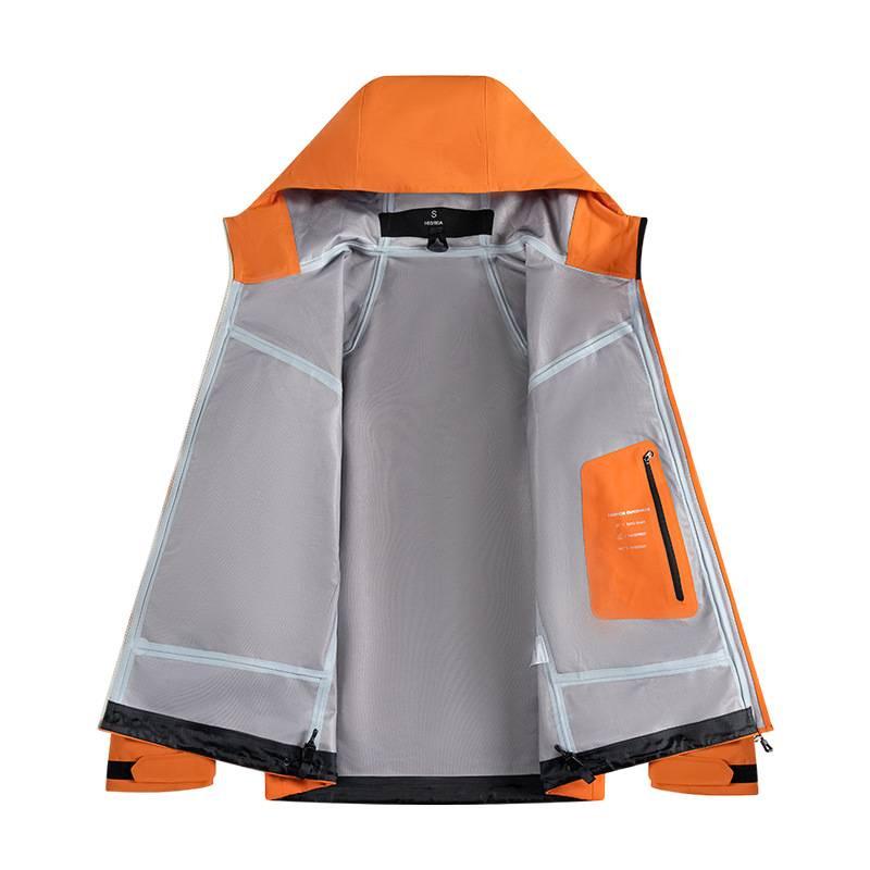 New Outdoor Three-proof Jacket Jacket Windproof Waterproof Mountaineering Suit Couple