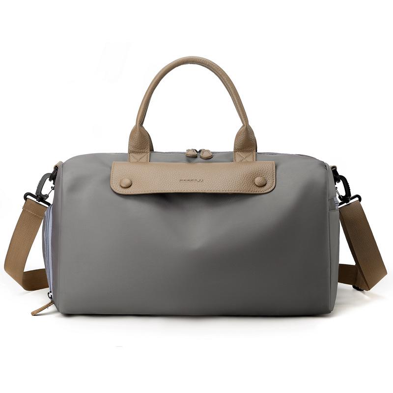 

Travel Fitness Bag: Spacious, Water-Resistant Luggage for Short or Long Trips серый