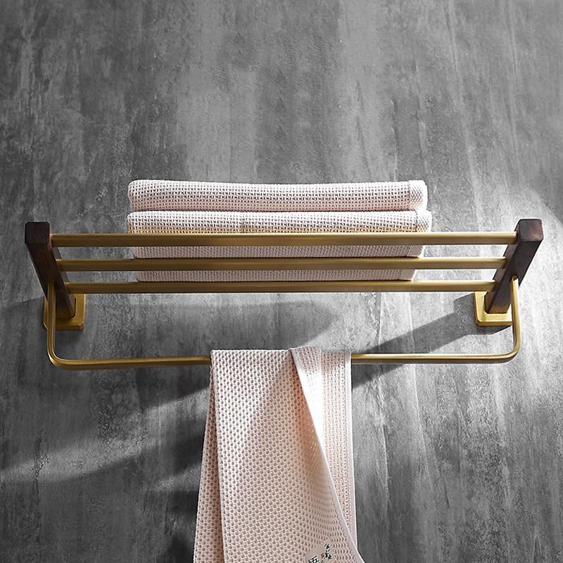 Stojak na ręczniki z litego drewna Szczotkowane złoto Łazienkowy wieszak na ręczniki Wiszący regał Lekki luksus Łazienka Orzech Stojak na ręczniki kąpielowe Półki