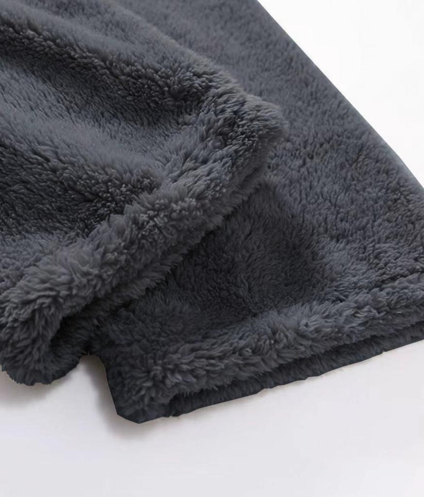 Easy-Wash & Durable Flannel Loungewear Shorts Set for Men, Perfect for Regular Use