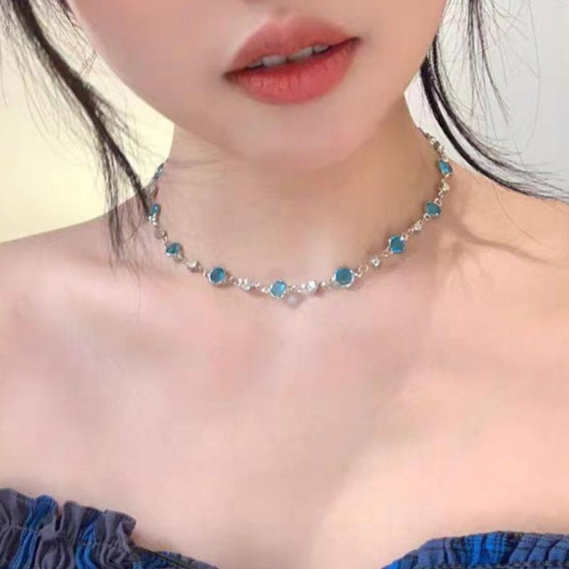 Suitable For Summer Coolness Double-Layer Butterfly Necklace Accessories Women'S Light Luxury Niche Flash Exquisite Collarbone Chain Neck Chain