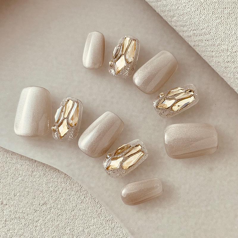 Jingyue Si Handmade Nude Rhinestone Press-on Nails - Light Luxury Manicure Stickers in Milk Tea Color with Cat Eye Tips