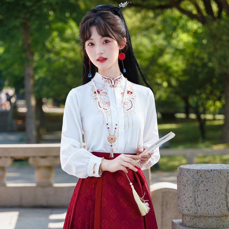 

Petite Women s Autumn Guofeng Outfit: Red Mamian Skirt & Top Hanfu Set, 2026 Style 2XL