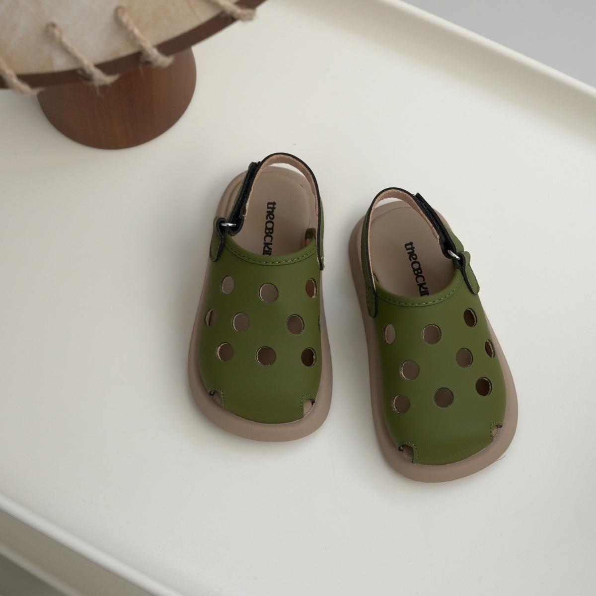 

XSHX handmade hole shoes children s sandals spring and summer leather upper men s and women s rubber soft sole 245053 25 оливковое зеленый