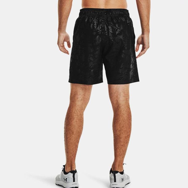 Under Armour Textured Print Woven Training Shorts Men Shorts Black 1361432-001