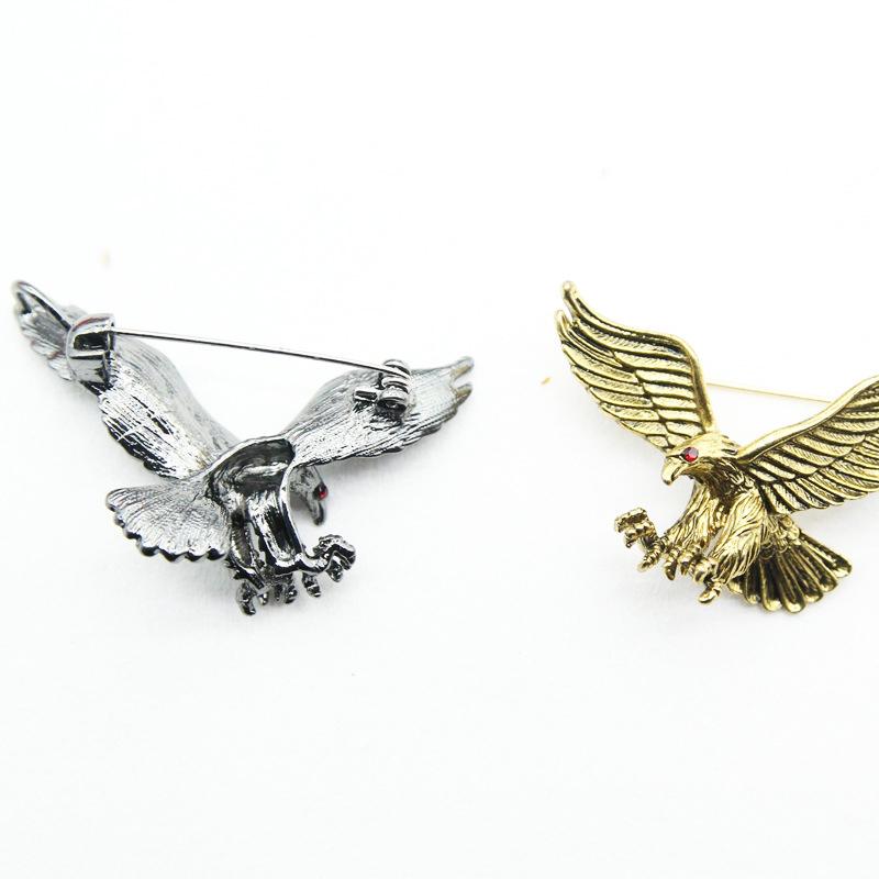 Men Vintage Eagle Pin Brooches Decoration Corsage Badge Jewelry Gifts