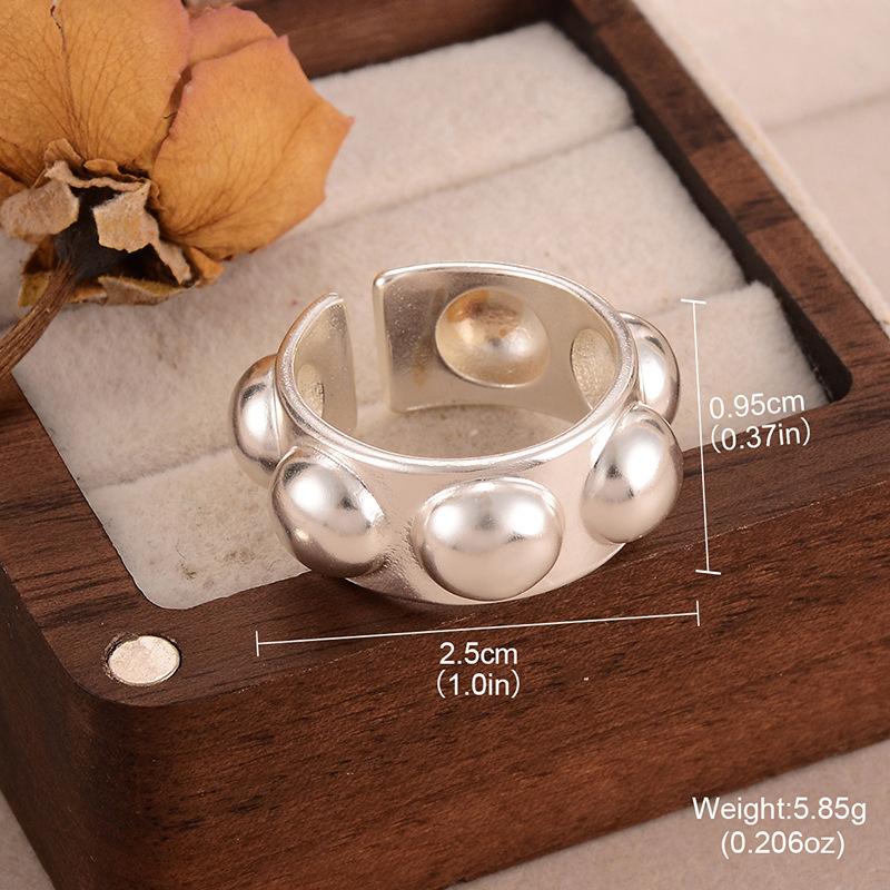 

Cold wind geometric ring does not fade ins hollow lines European beautiful woman jewelry retro ring